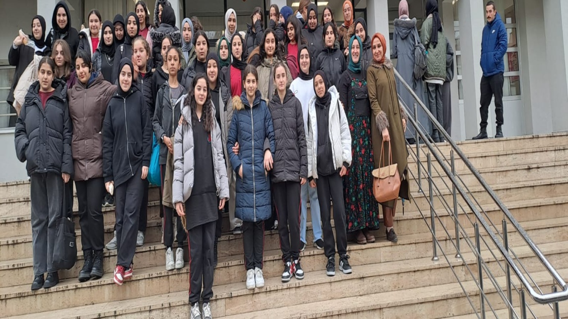 Üsküdar İmam Hatip Ortaokulu Öğrencileri Okulumuzu Ziyaret Etti